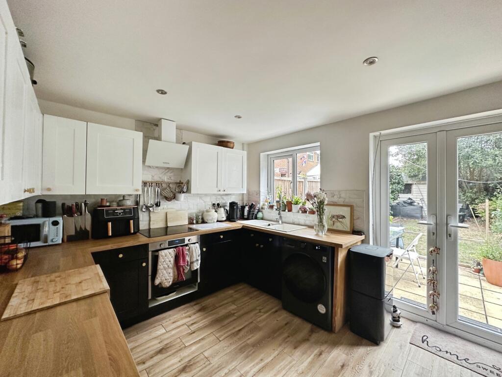 House in Guildford - View 3