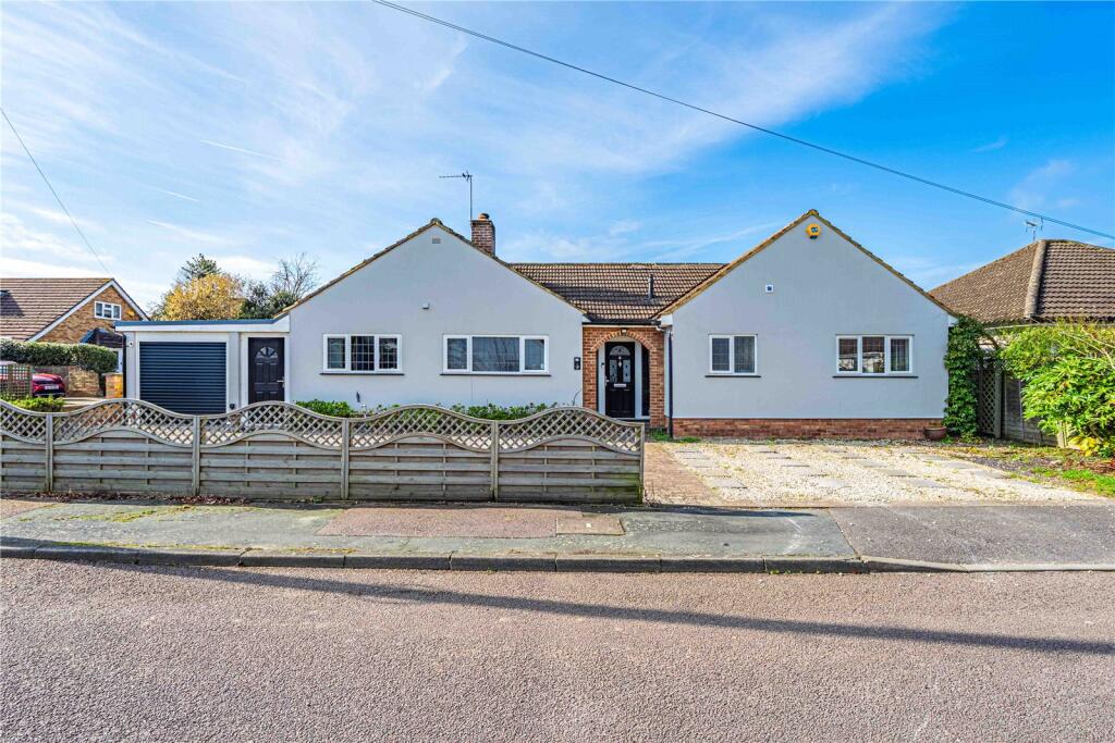 Main image of property: Tile Kiln Close, Leverstock Green, Hemel Hempstead, Hertfordshire, HP3