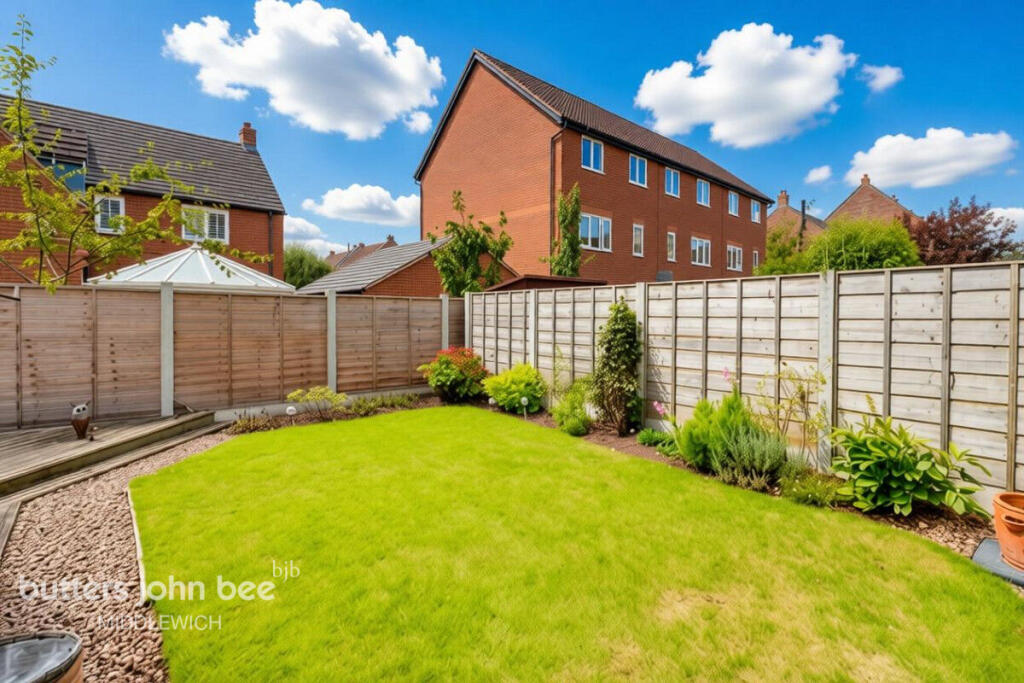 House in Middlewich, Cheshire East - View 5