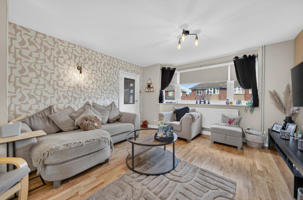 House in Kettering, Leisure Village - More