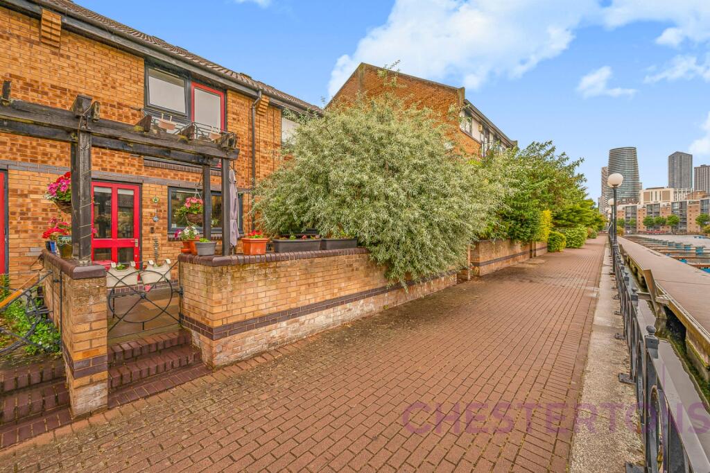 House in London, Clippers Quay, Isle of Dogs - View 5