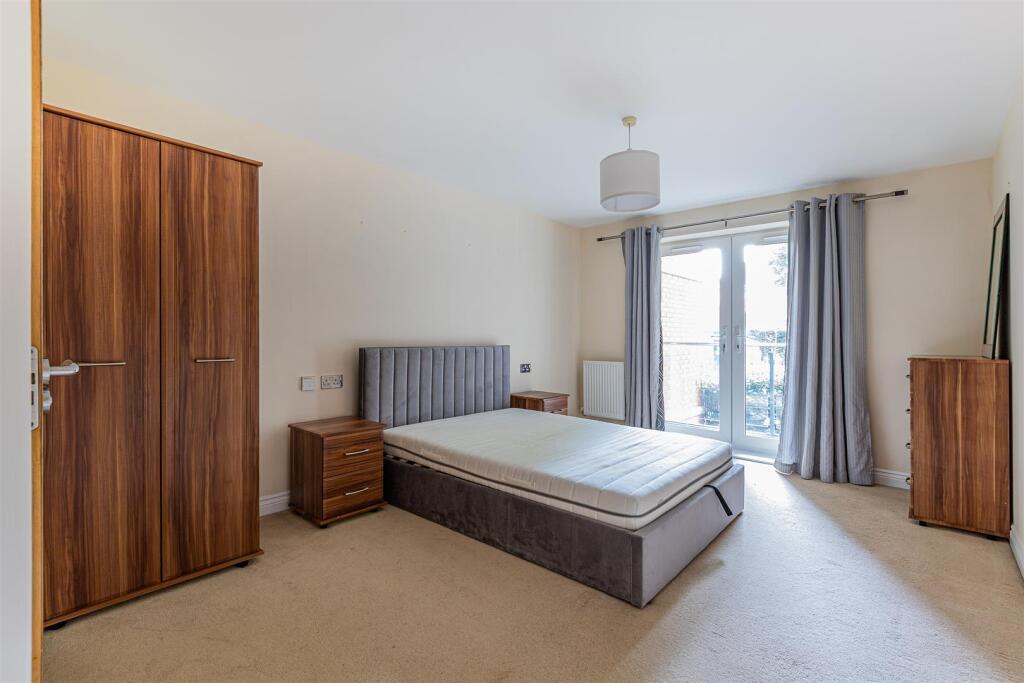 Apartment in Cardiff - More
