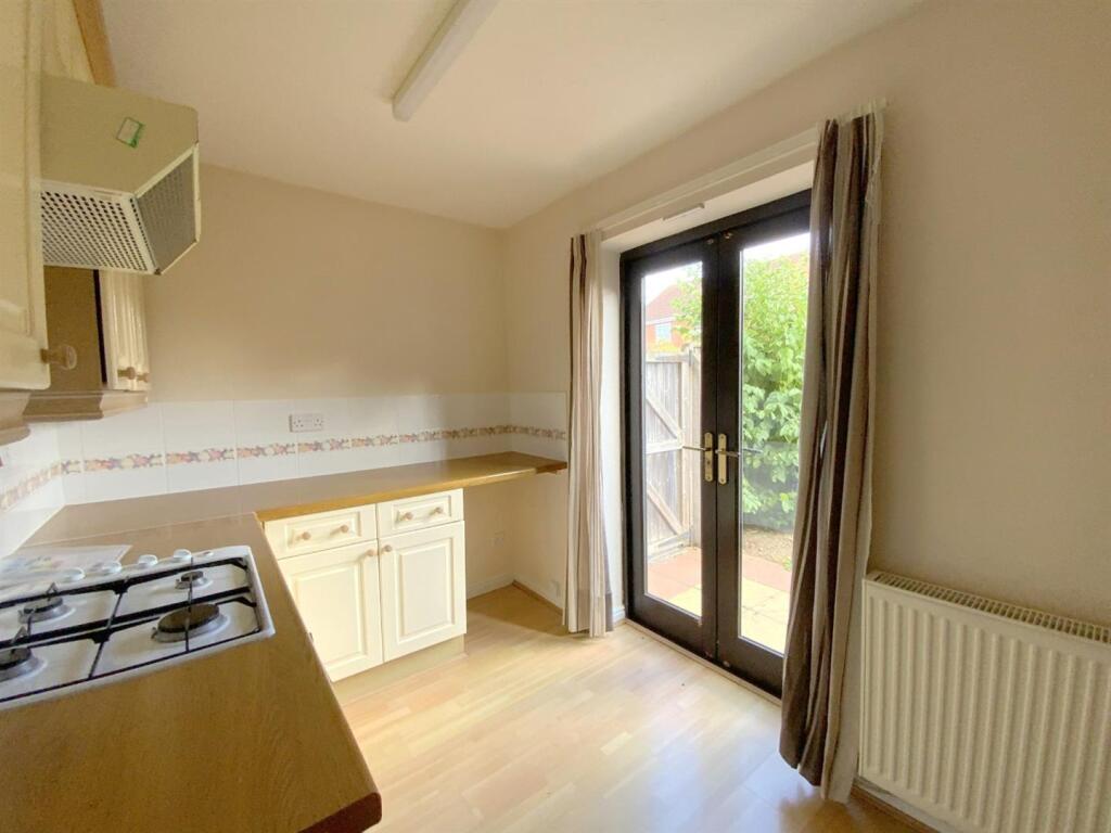 House in Grimsby, Little Coates, Grange - More