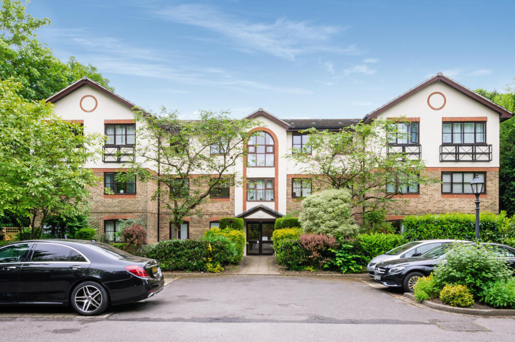 Main image of property: Heathview Court, 70 Parkside, Wimbledon, London, SW19