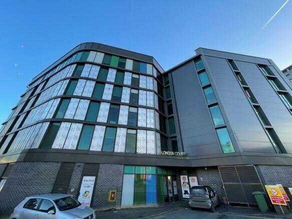 Main image of property: Room 401 Apartment 3, 14 Beeley Street, Sheffield, Sheffield, S2 4LP