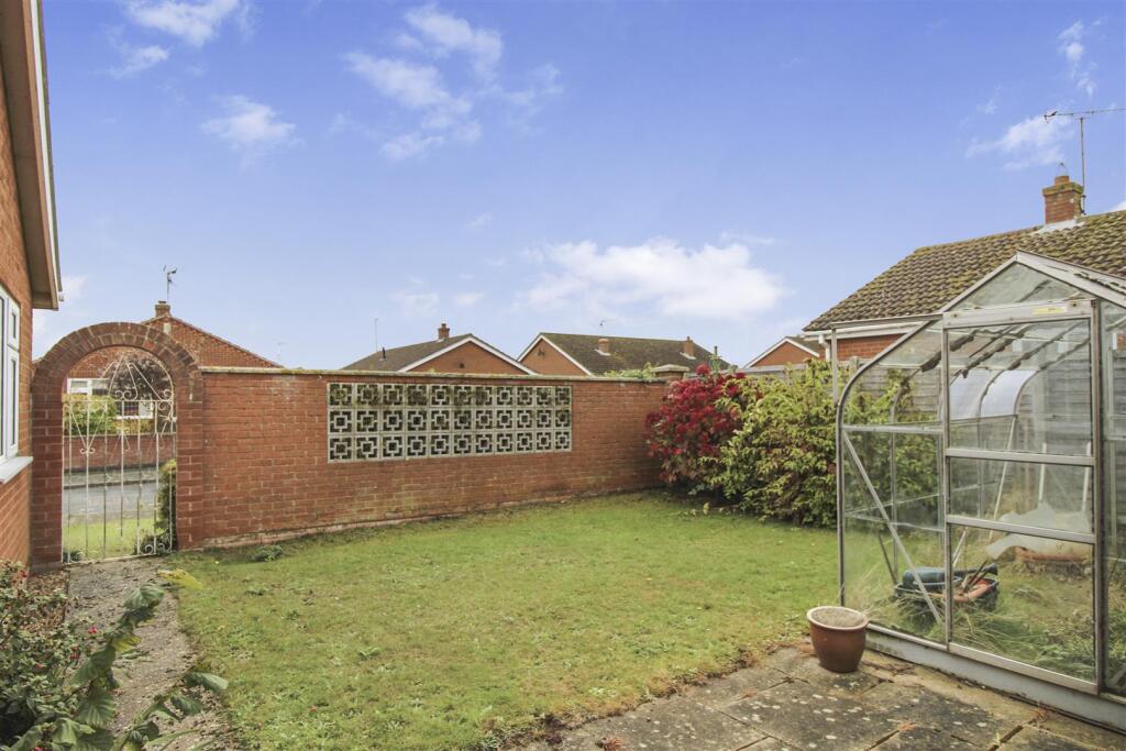 Crisp Close, Dersingham, King's Lynn photo 2