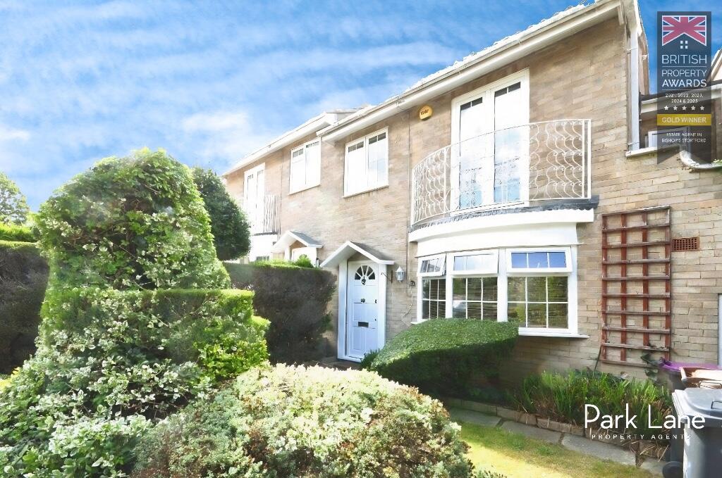 3-bed terraced on 32, Collins Cross, £425,000