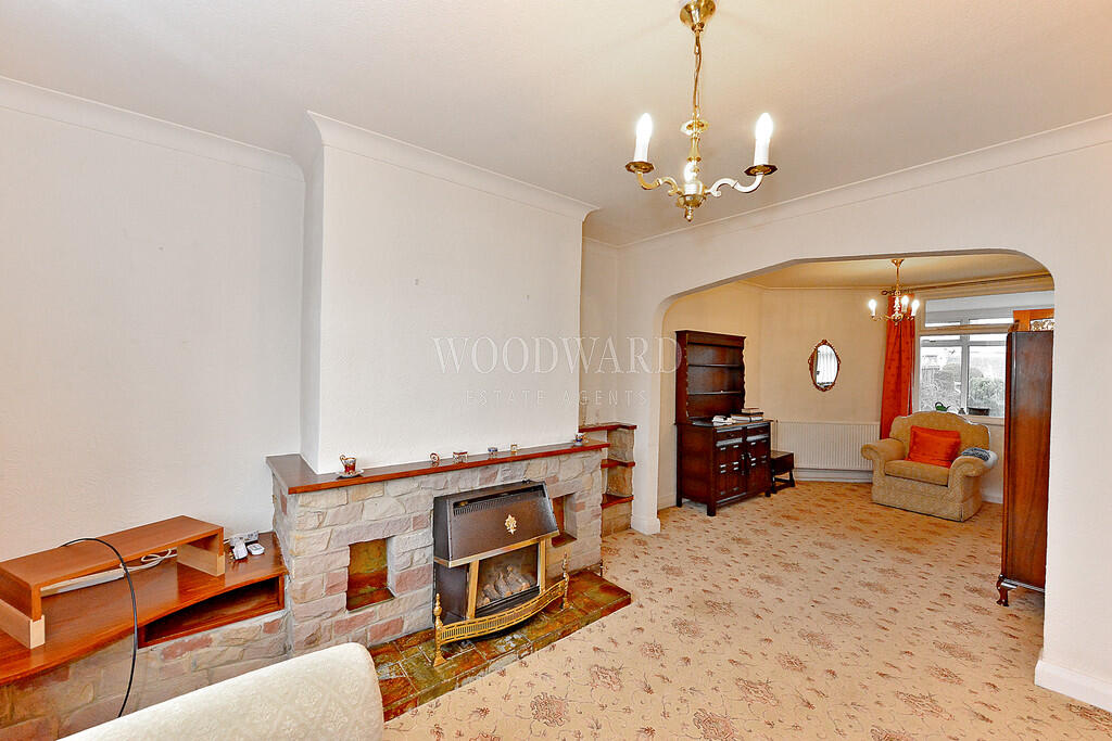 Danesby Crescent, Denby photo 2