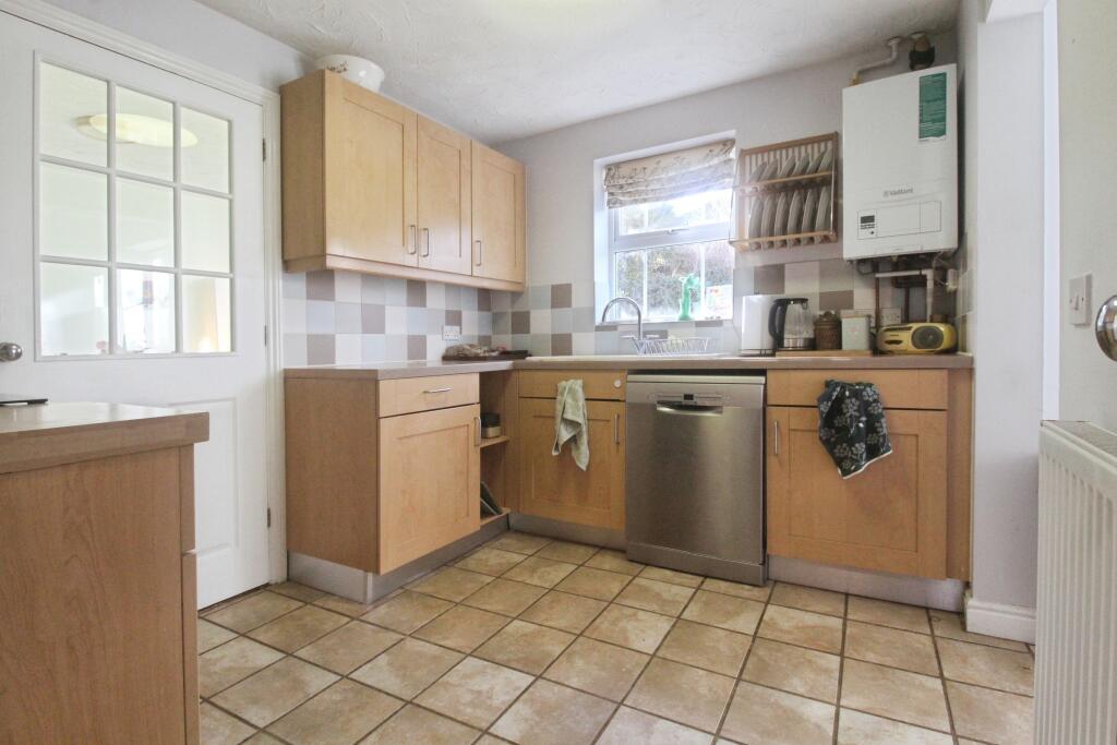 Burroughs Way, Wymondham, NR18 photo 4
