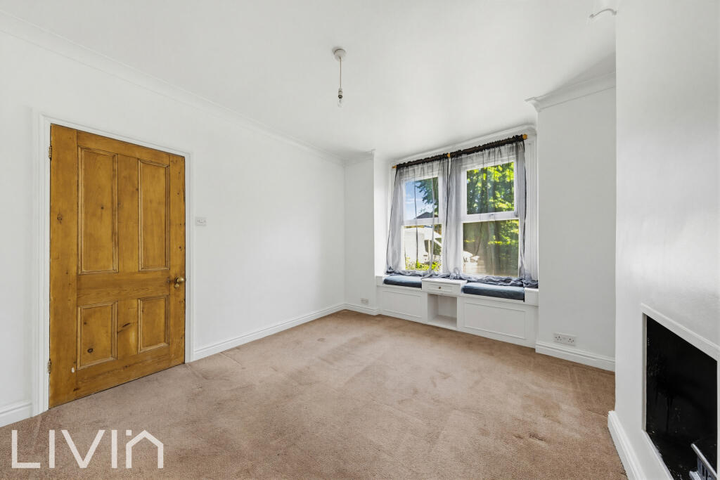 Apartment in London - View 5
