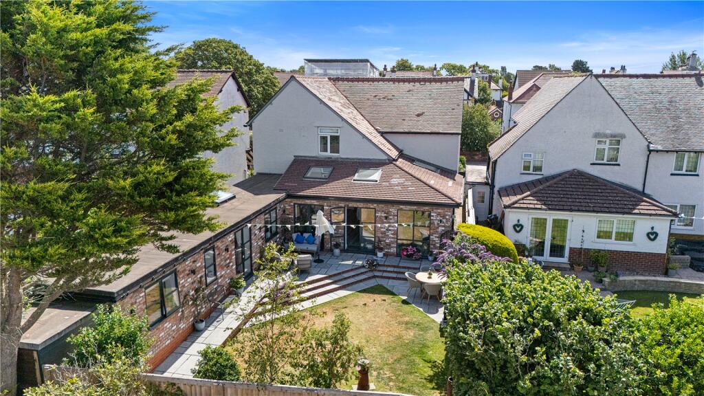 House in Sefton, Liverpool City Region - View 4