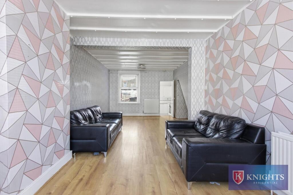House in London - View 4