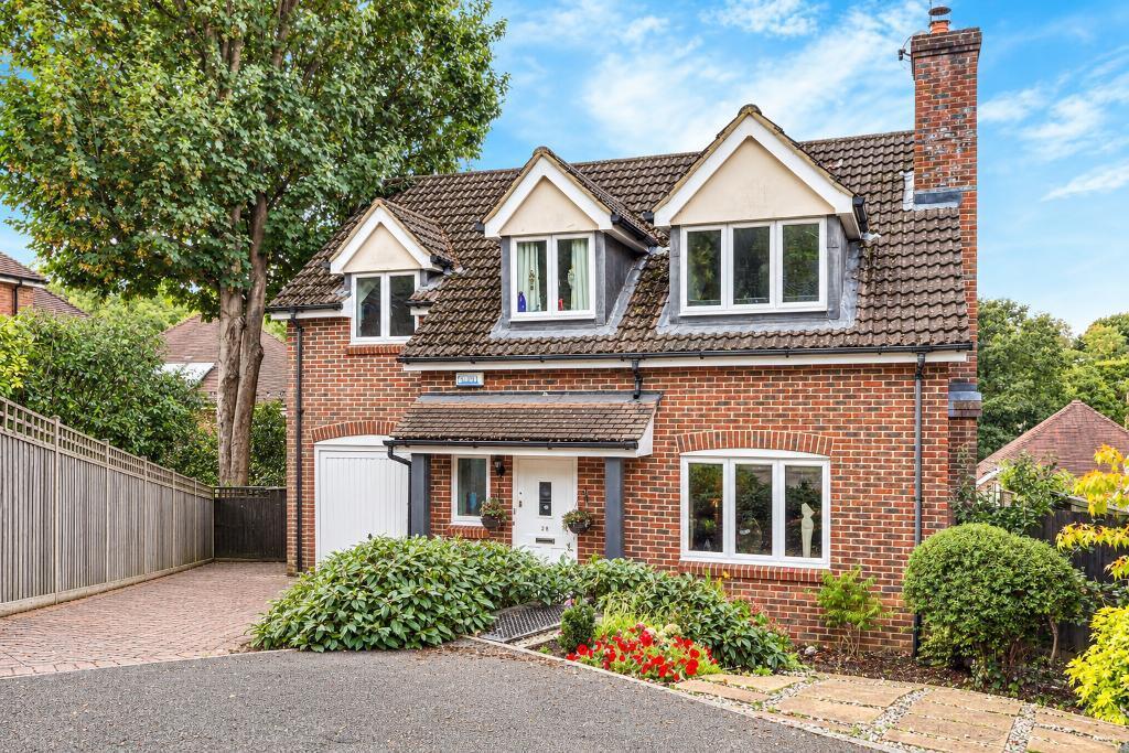 Main image of property: Boxford Close, South Croydon, CR2 8SY