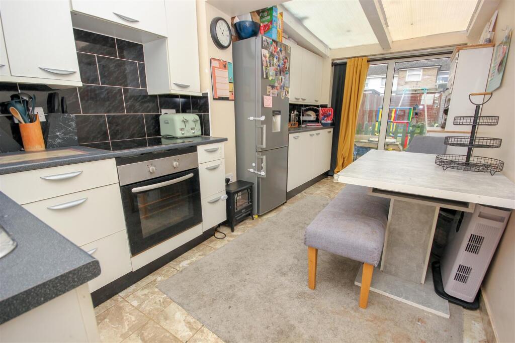 House in Rushden, North Northamptonshire - View 3