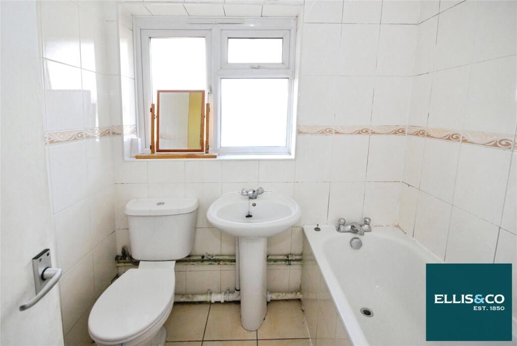 Apartment in London - More