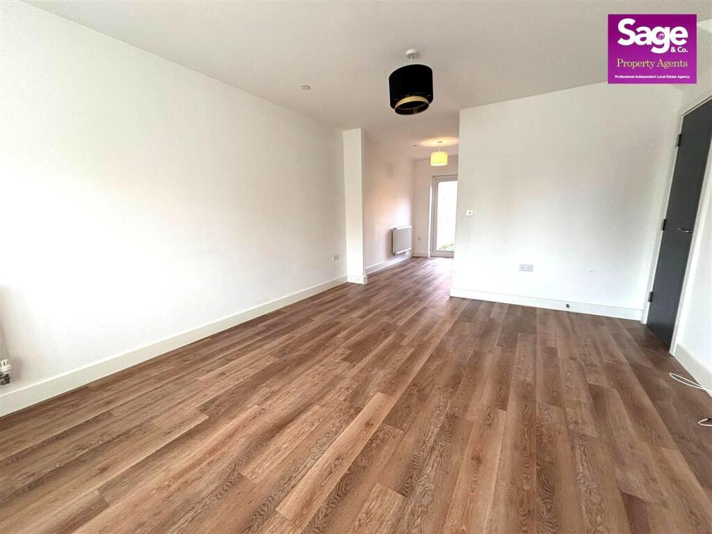 House in Newport, Glan Llyn - View 4