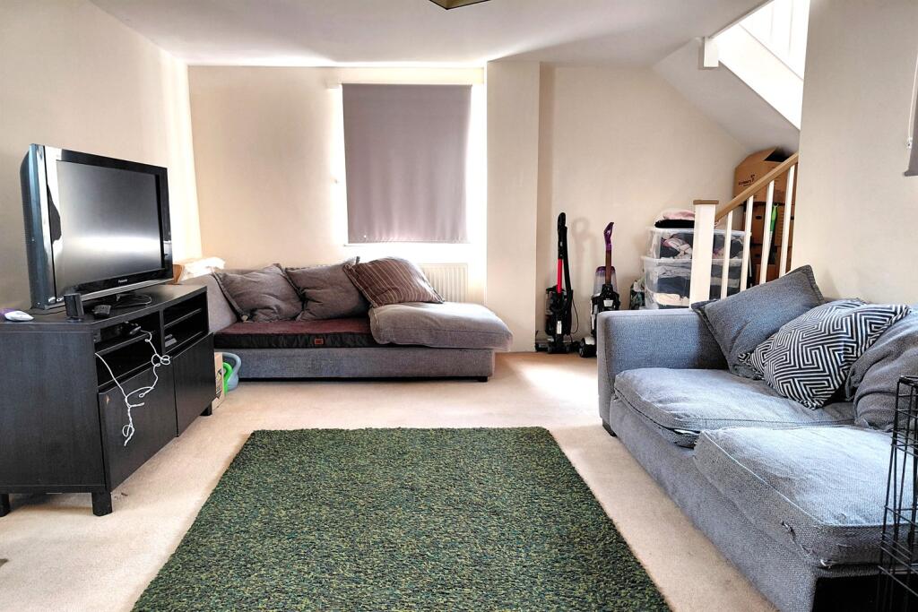 Main image of property: Amwell End, SG12