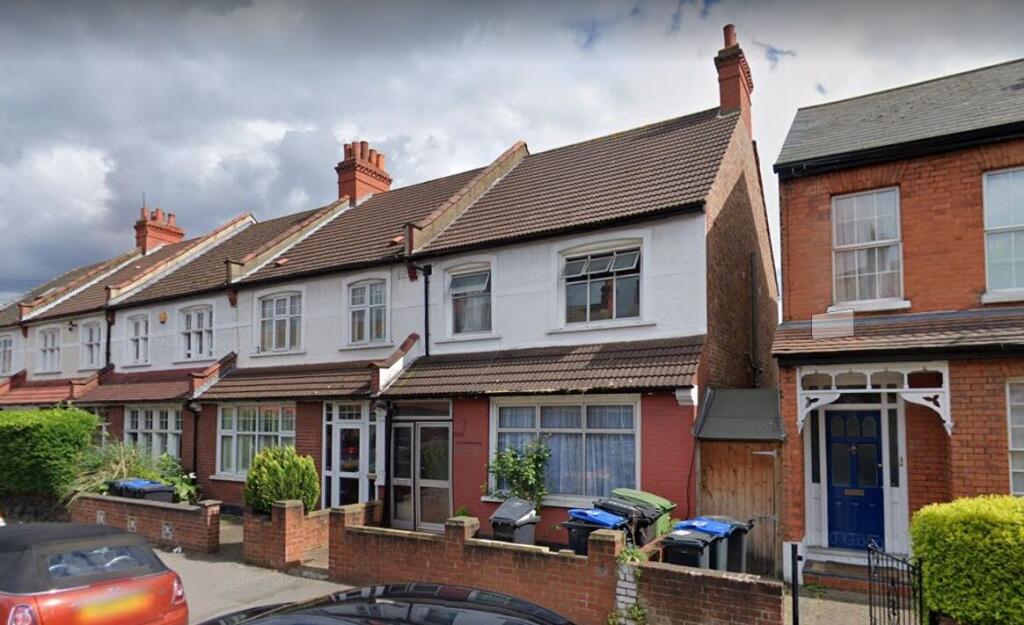 Main image of property: Double room to rent on Malvern Road, Thornton Heath