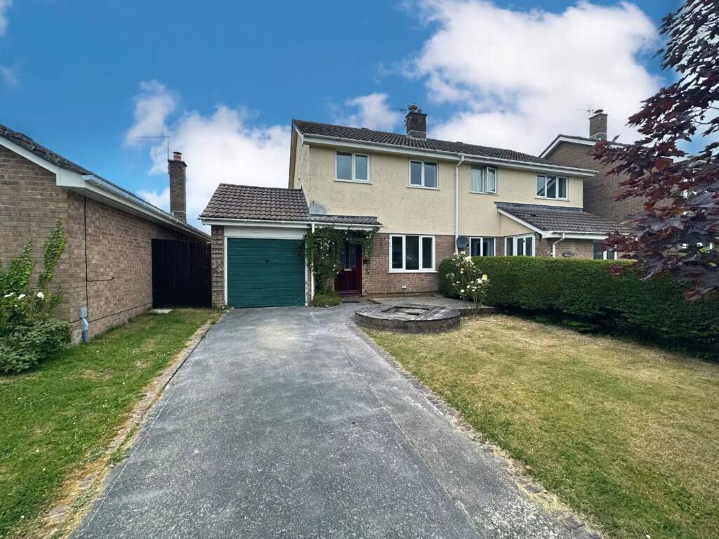 Main image of property: Carne View Road, Probus, TR2