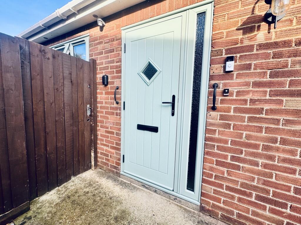 House in Peterborough, City of Peterborough - More