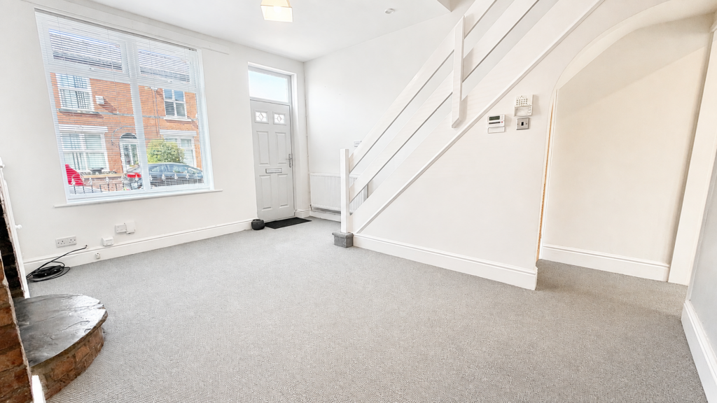 House in Stockport, Heaviley, Cale Green - View 4
