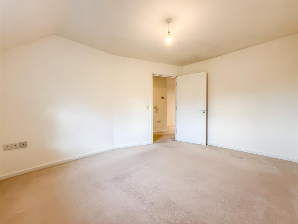 Additional image 7 of Approach Road, St. Albans, Hertfordshire, AL1 1SP