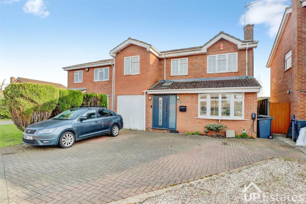 Main image of property: Tiverton Drive, Horestone Grange, Nuneaton