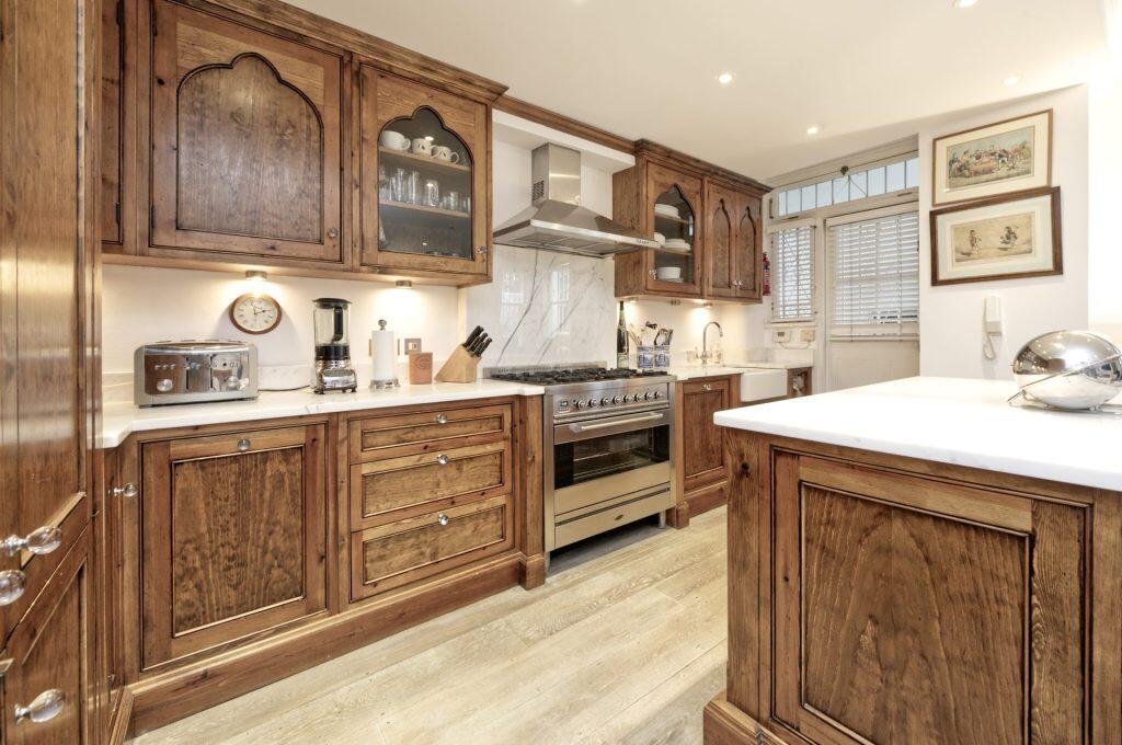 4 bedroom maisonette for rent