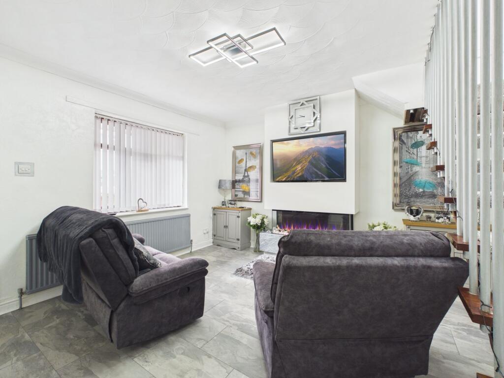 House in West Lancashire, Skelmersdale - View 4