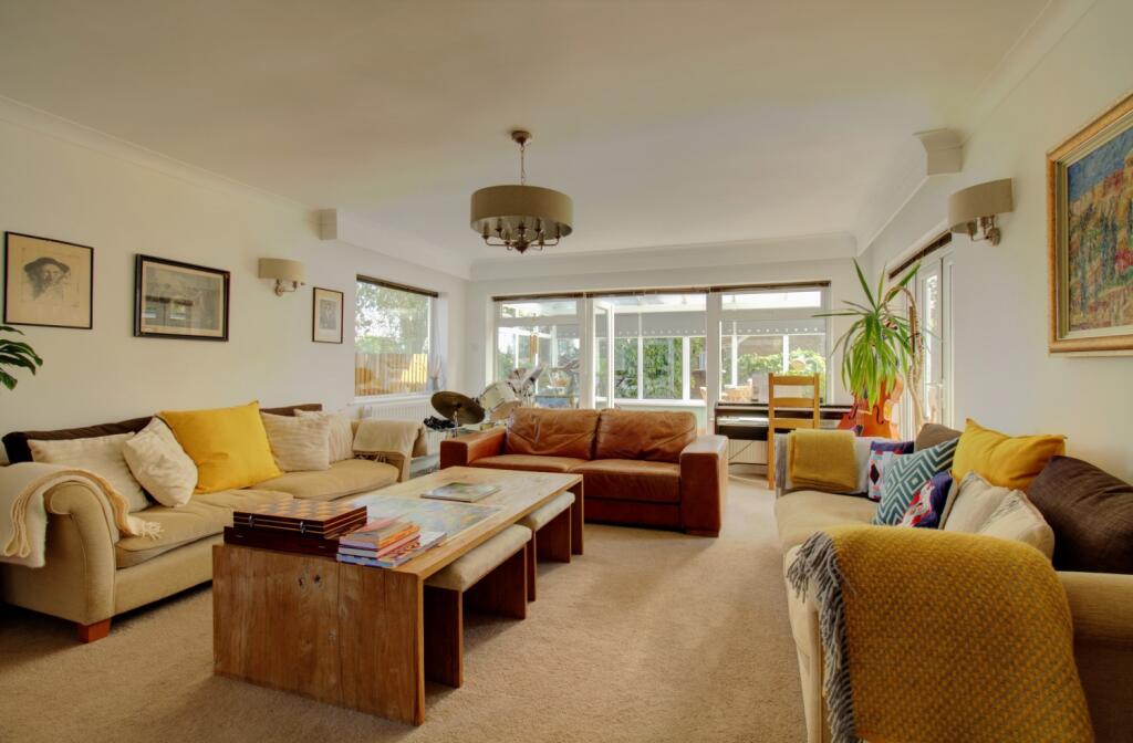 House in Warwick, Mill End, Kenilworth - View 4