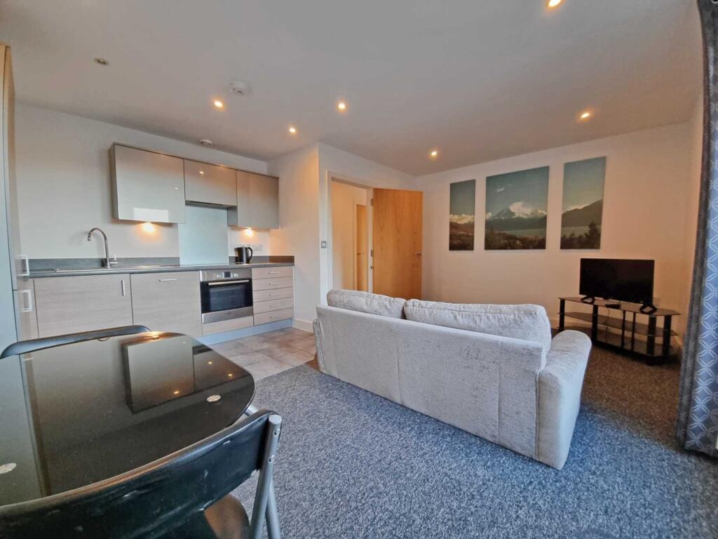 Apartment in Ipswich, Suffolk - View 5