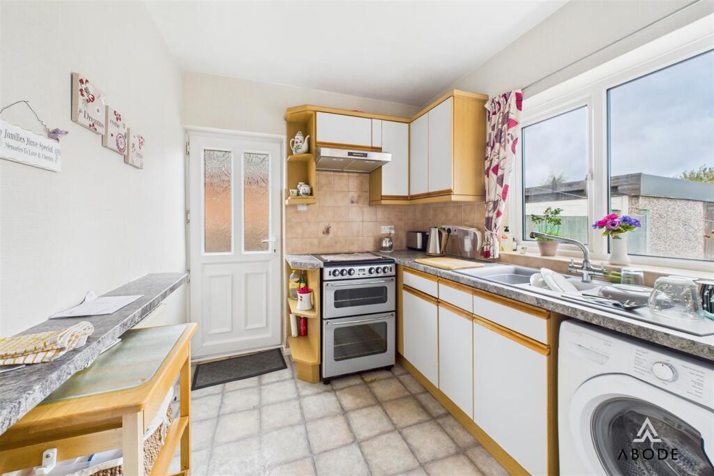 Dovedale Close, Stapenhill photo 3