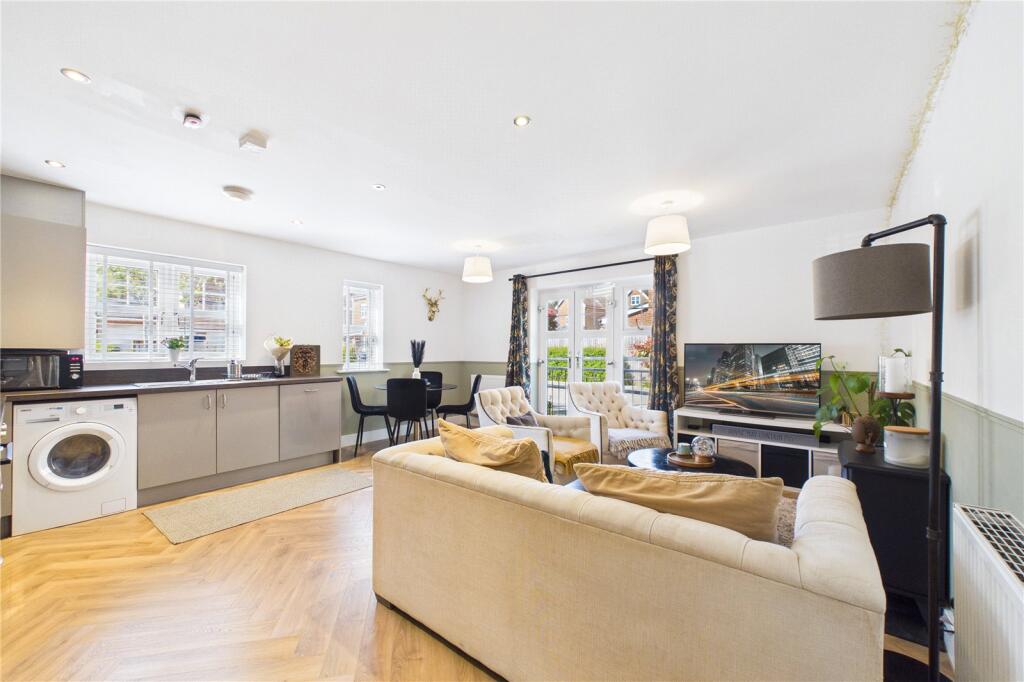 Apartment in Crawley, Rusper - More