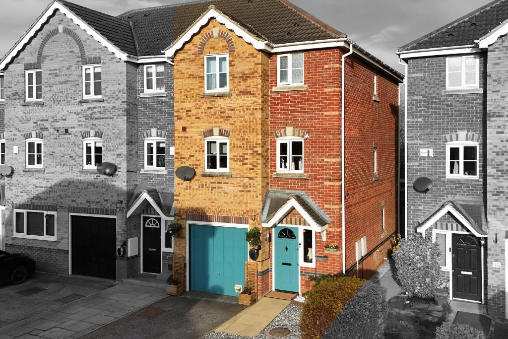 4-bed terraced on Heath Court, Warmsworth, Doncaster, £230,000