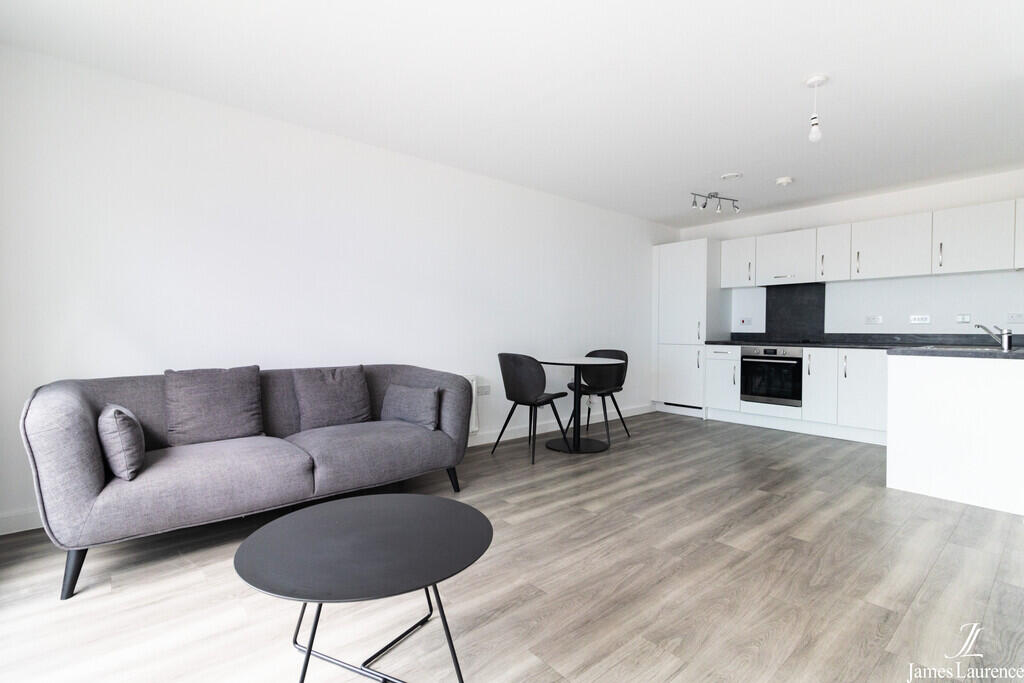 Apartment in Birmingham, West Midlands - View 2