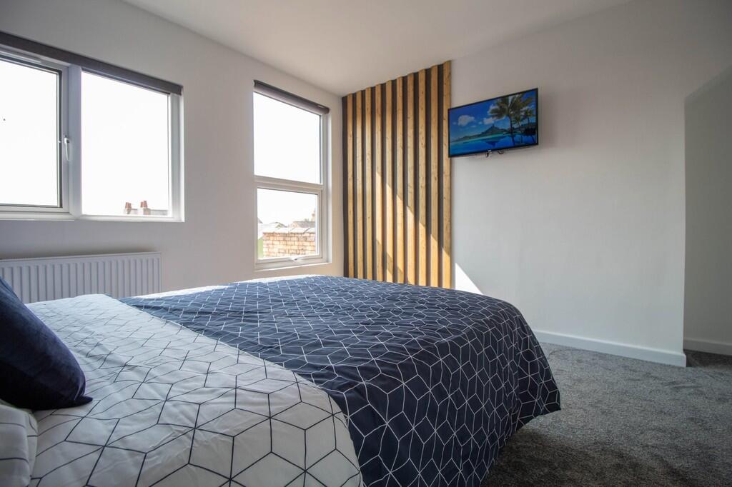 1 bedroom house share for rent