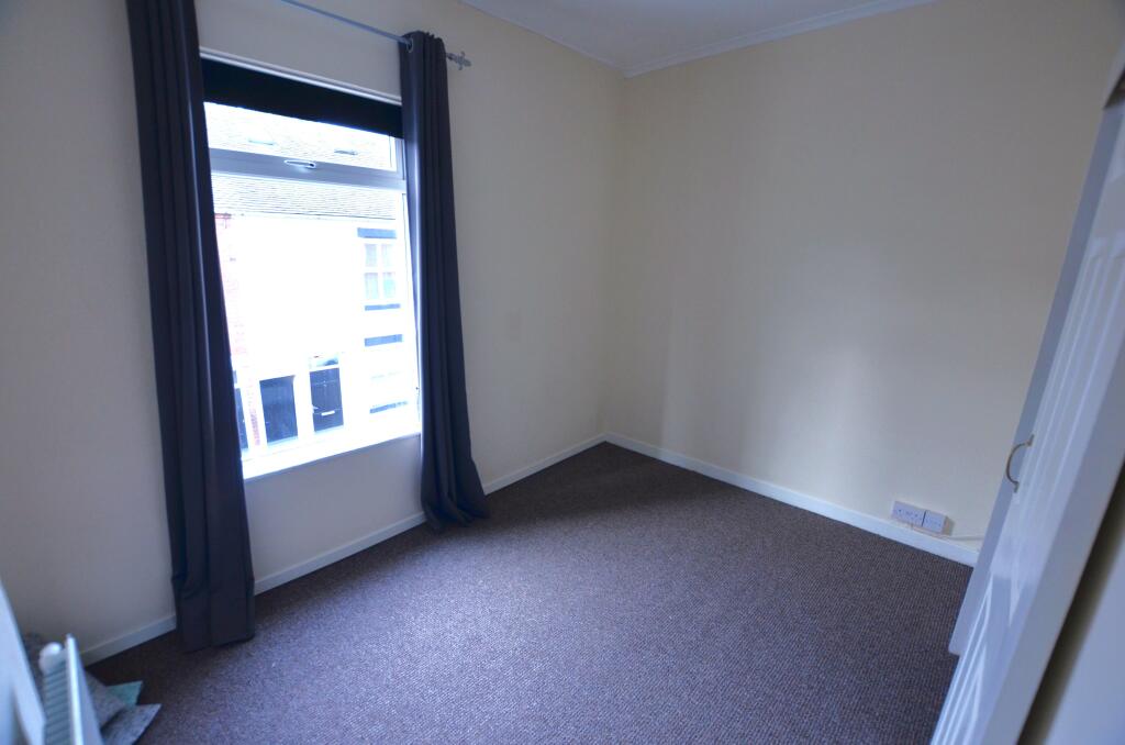House in Stoke-on-Trent - More