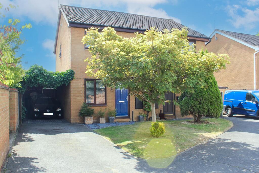 Main image of property: Langenhoe, Wickford, SS12