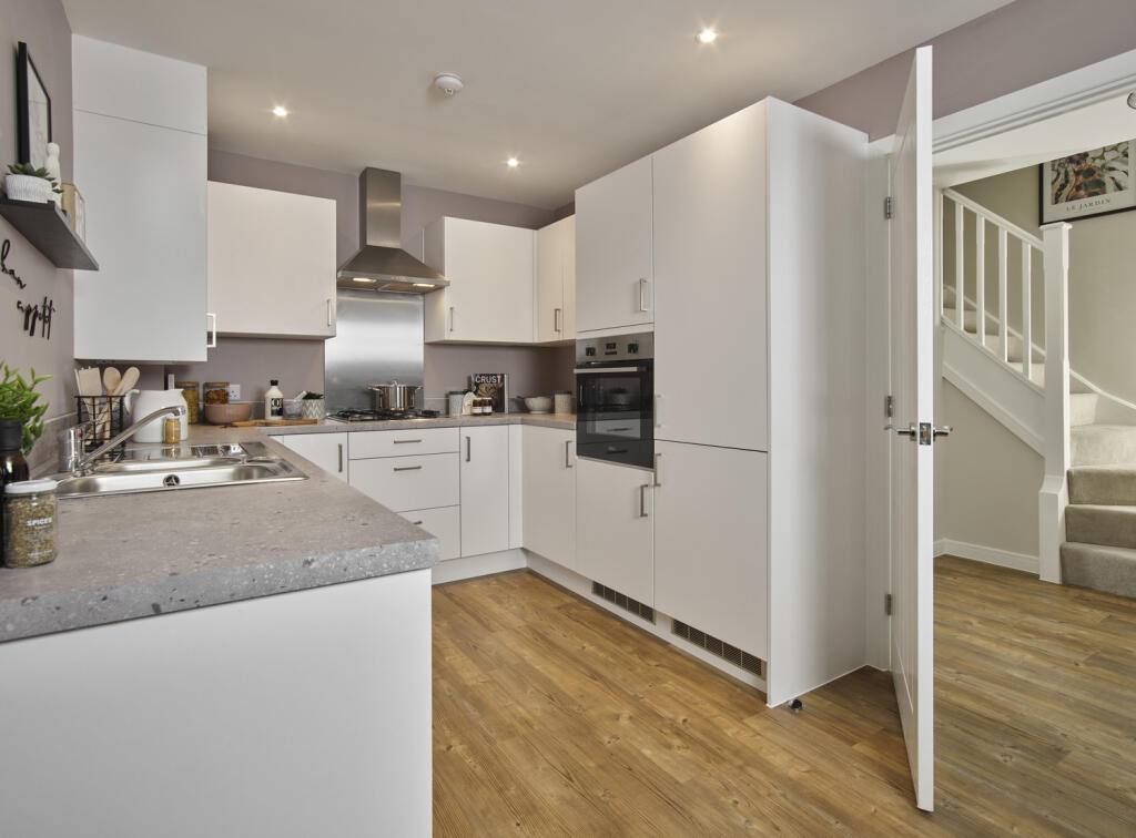 Woodside Way,
Great Dunmow,
Essex,
CM64DD
 photo 4