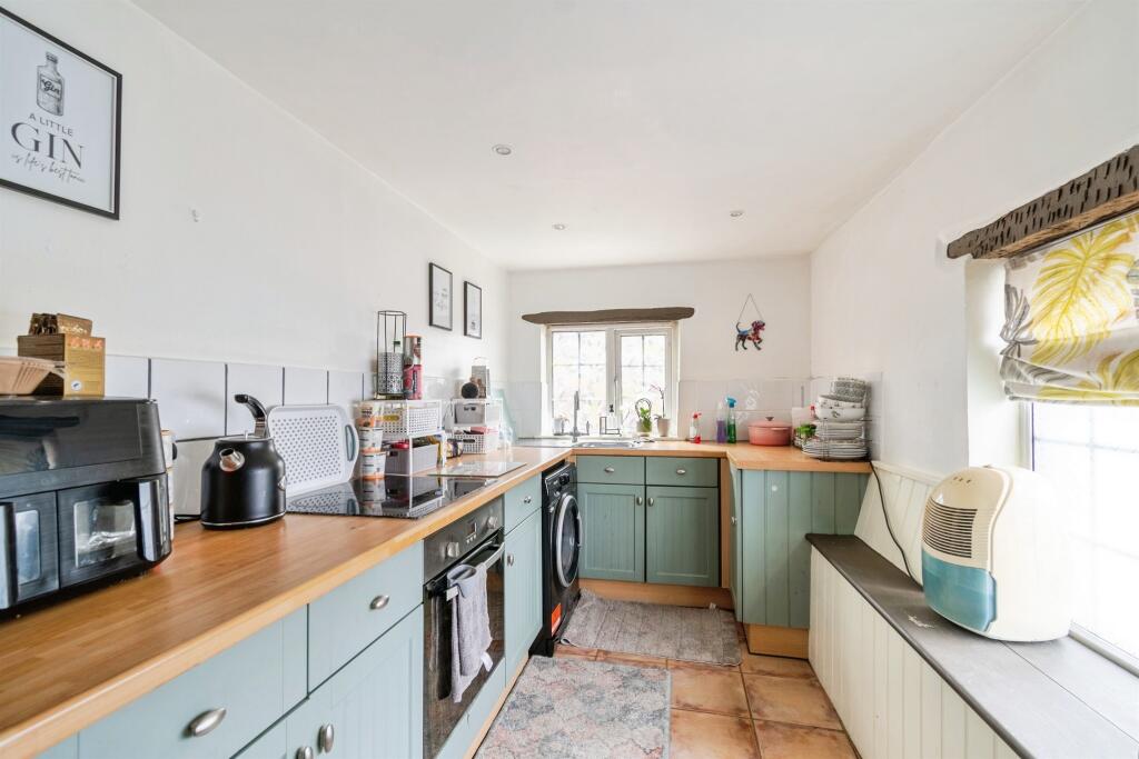 Warminster Road, WESTBURY photo 4