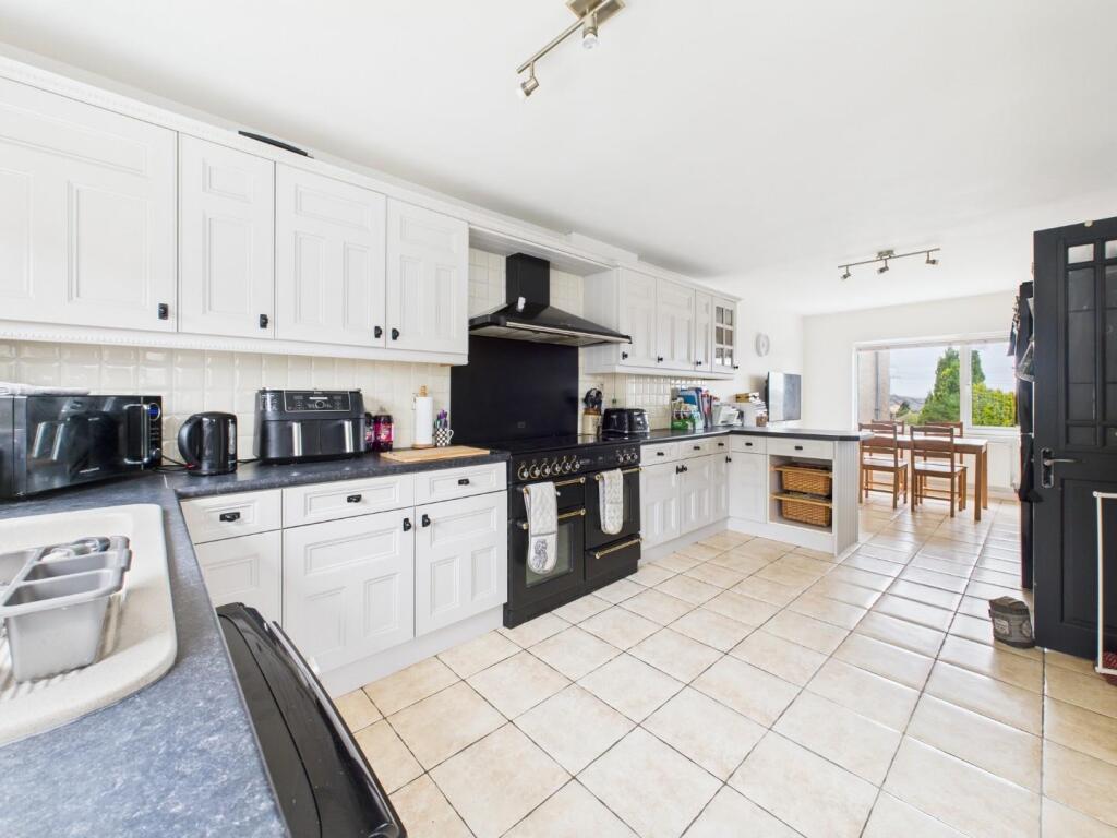 Additional image 5 of Harden Grove, Long Lee