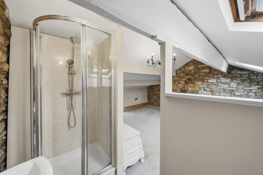 Additional image 40 of Pendle Bridge, Reedley, Burnley, BB12 9DP