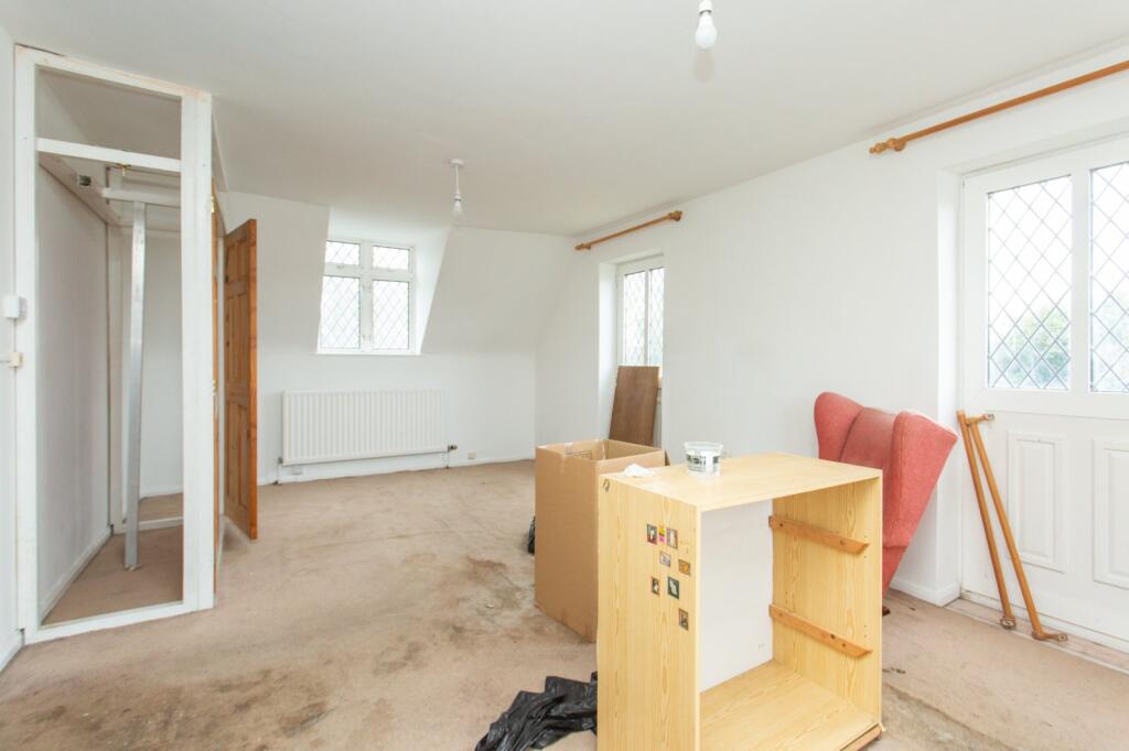 Grove Road, Preston, Canterbury, Kent, CT3 photo 2