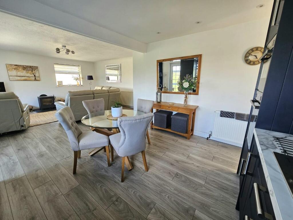House in Stroud, Cam - View 5