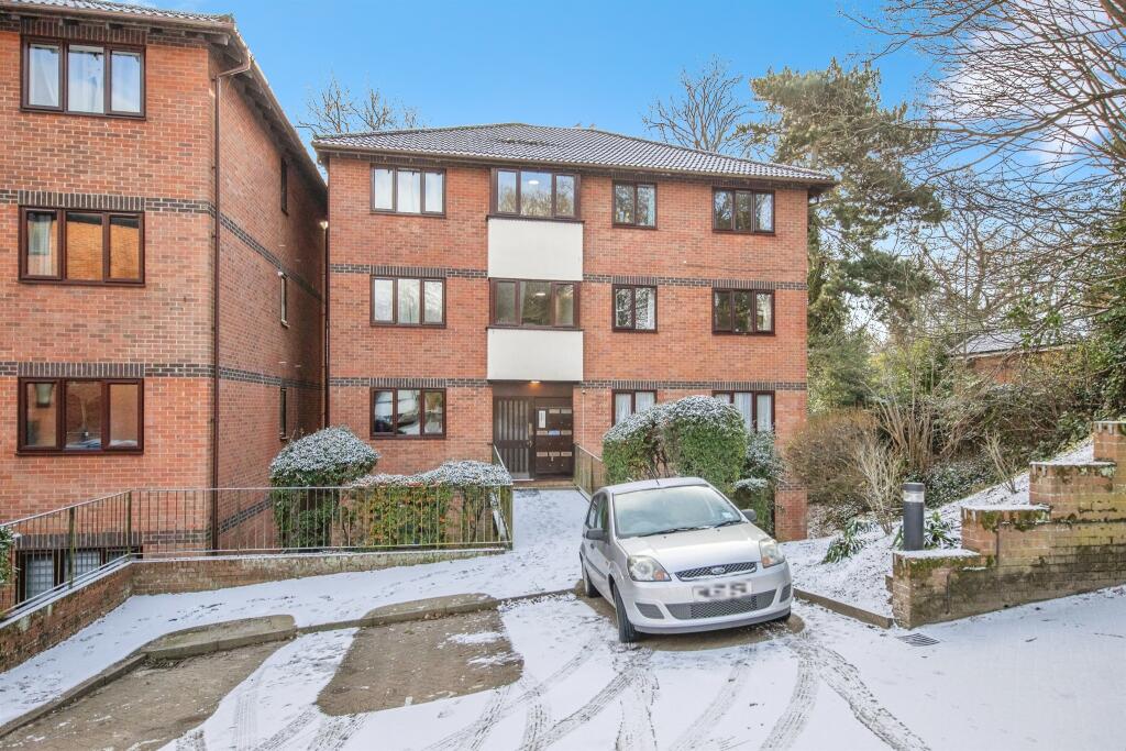 Main image of property: Oakstead Close, Ipswich