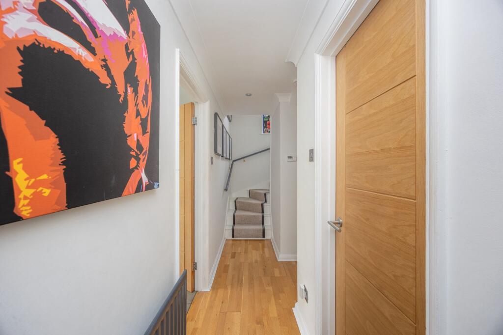 Millers Gate, Horsham, RH12 - View 5