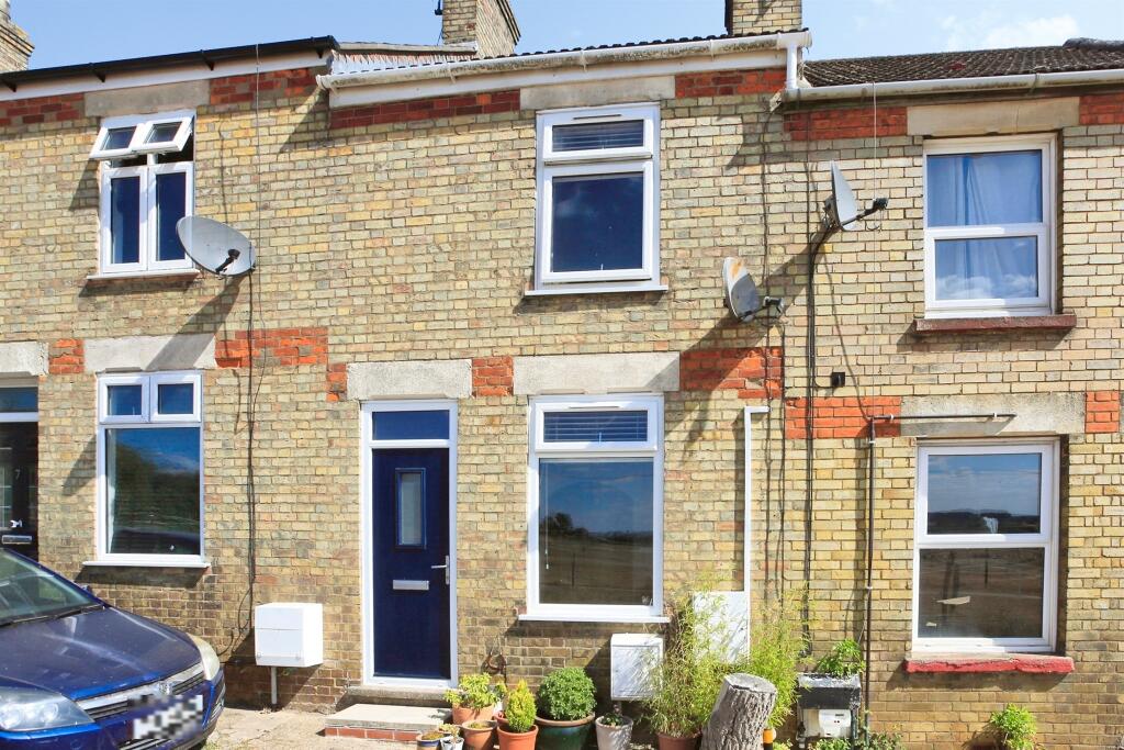 Main image of property: Field Terrace, Farcet, Peterborough