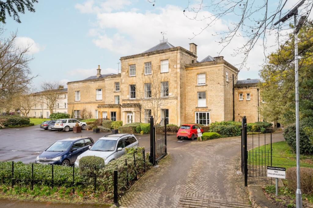Main image of property: Chesterton House, Chesterton Lane, Cirencester, Gloucestershire, GL7