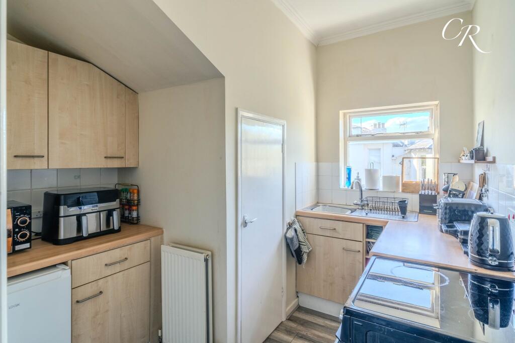 Apartment in Cheltenham, Sandford, Fairview - View 3