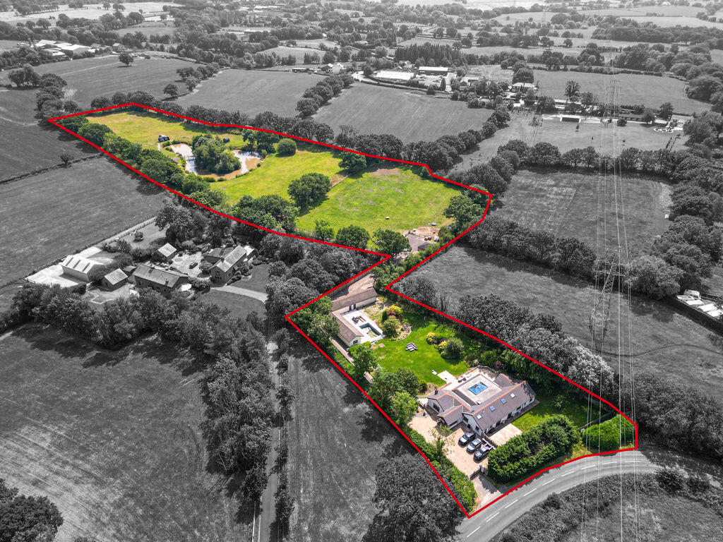 House in Preston - View 3